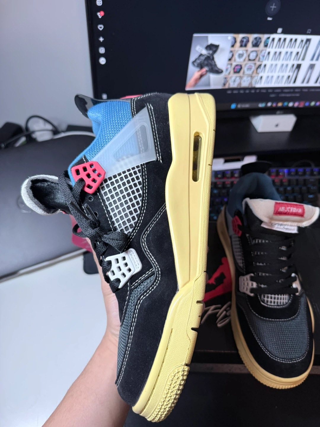 Air Jordan 4 Union LA 'Bred' Sneakers - photo 2