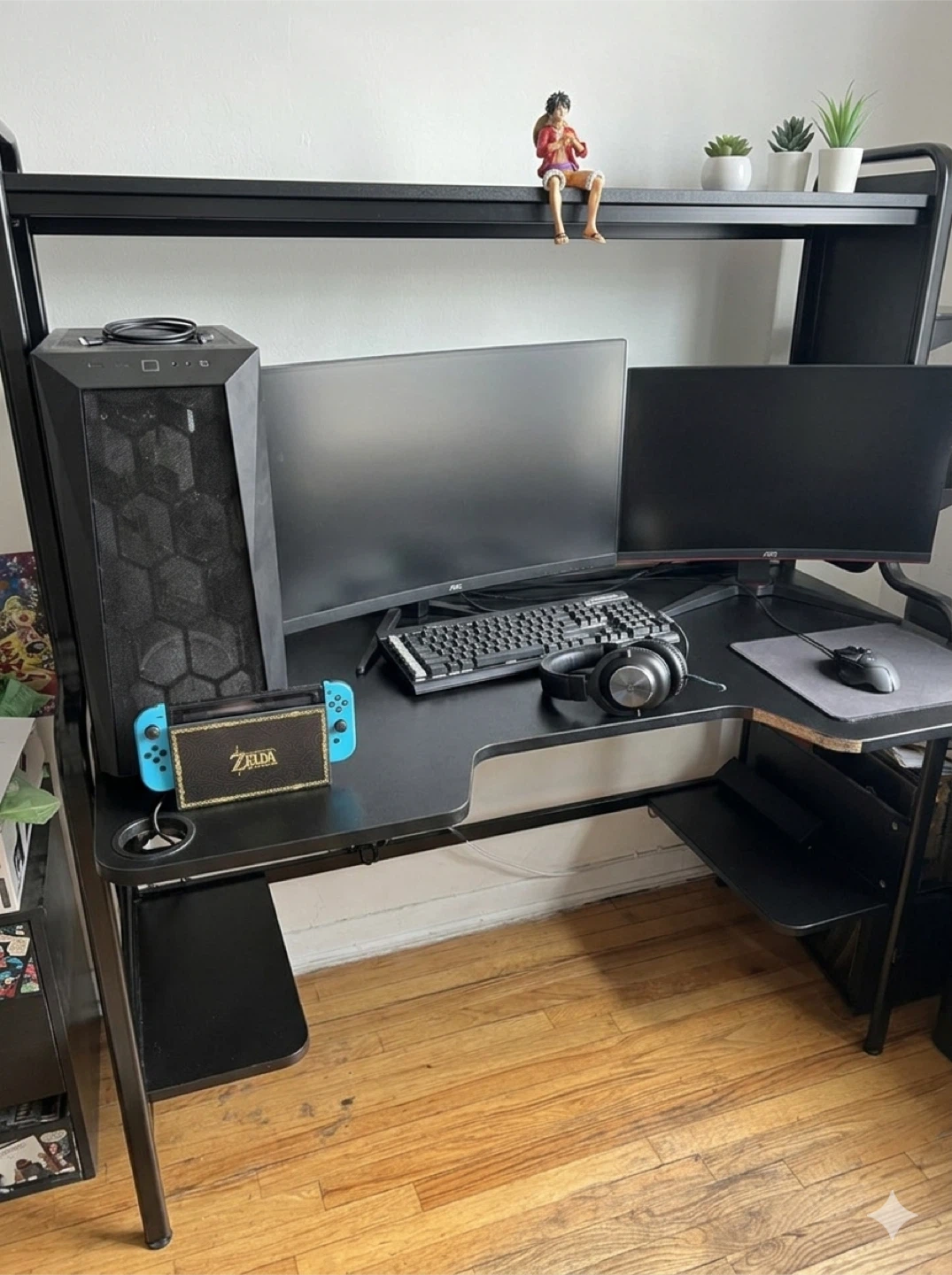 Computer desk