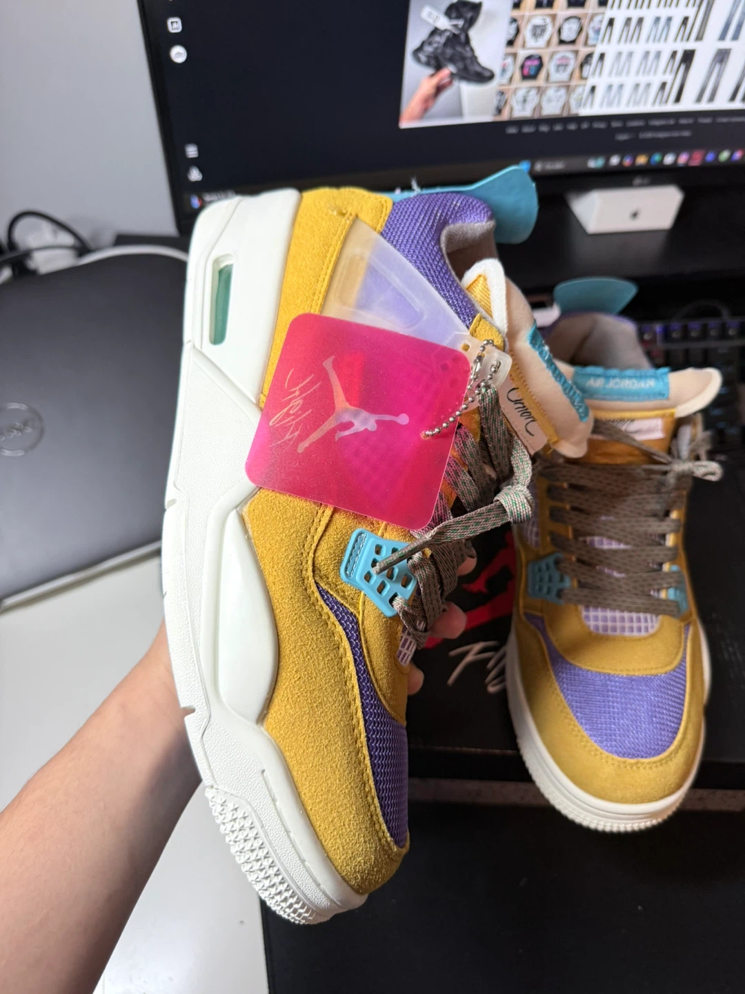 Nike Air Jordan 4 Retro "WNTLR" Shoes
