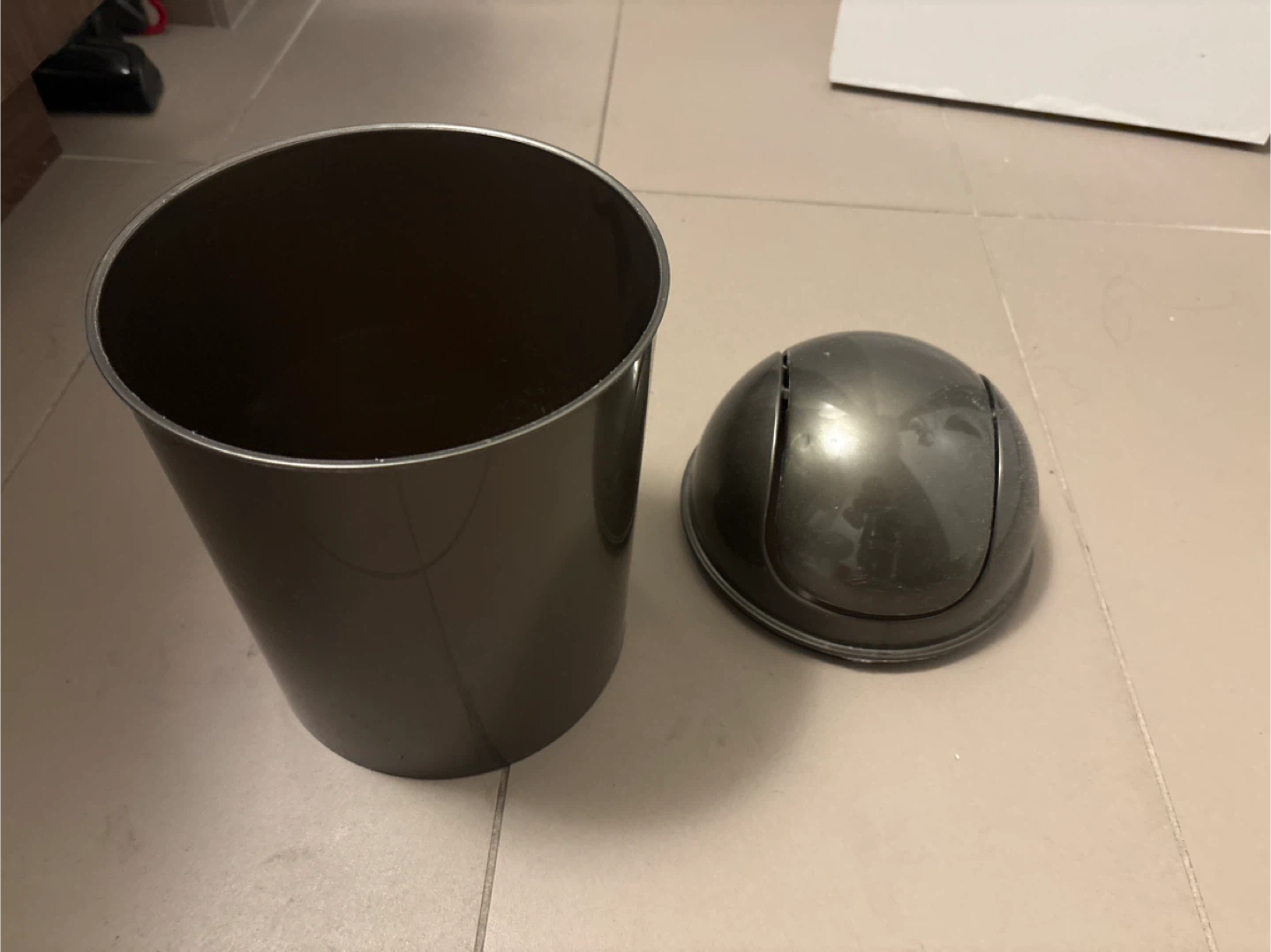 Dark Grey Round Trash Can with Lid