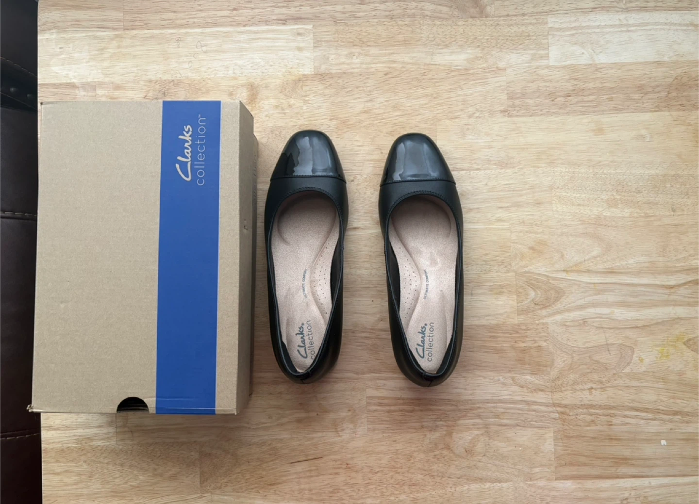 Clarks Women's Black Leather "Ridessa May" Ballet Flats Size 9
