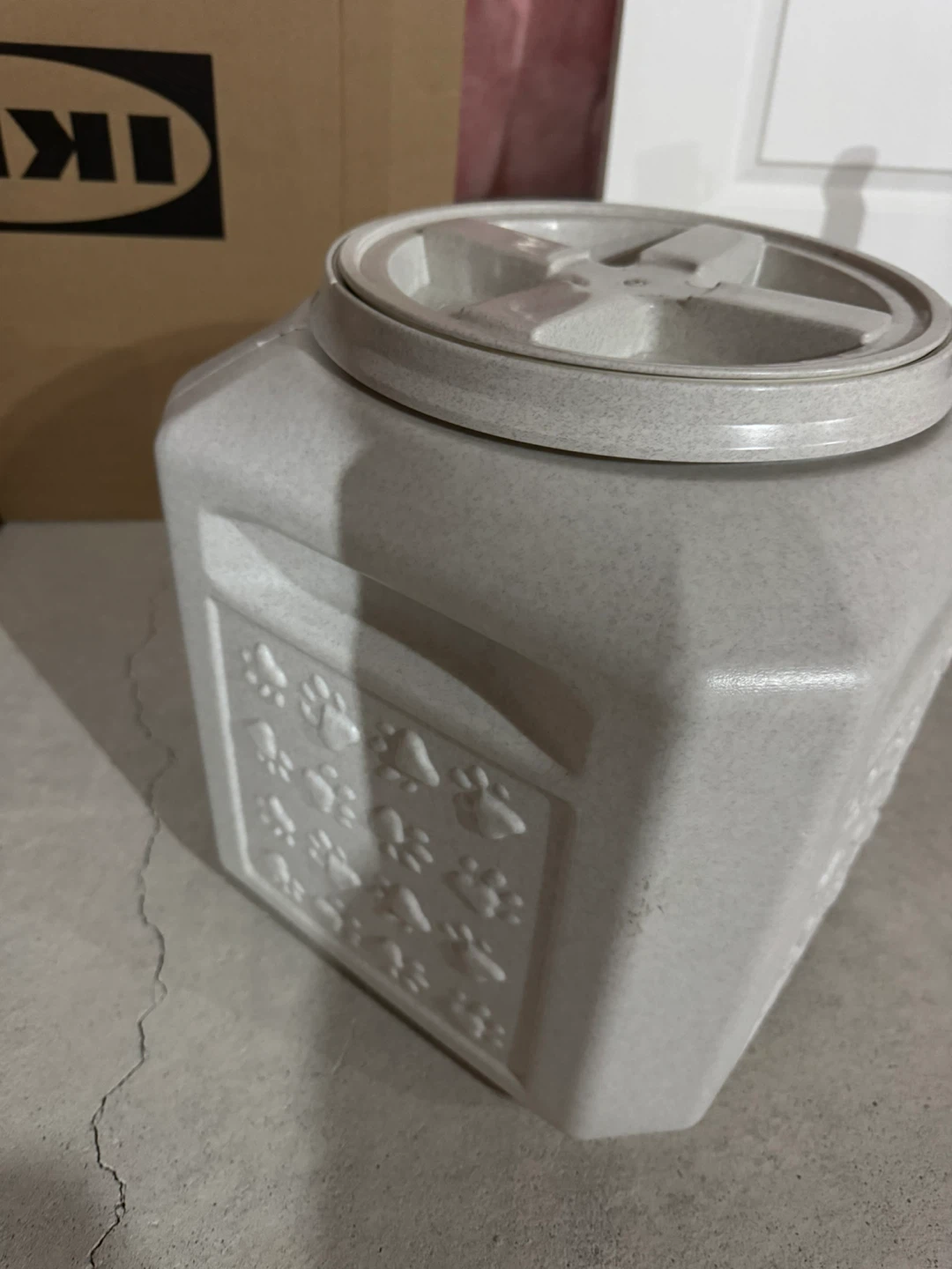 Gamma Vittles Vault 25 Pounds for Pet Food Storage (Barely Used) - photo 4