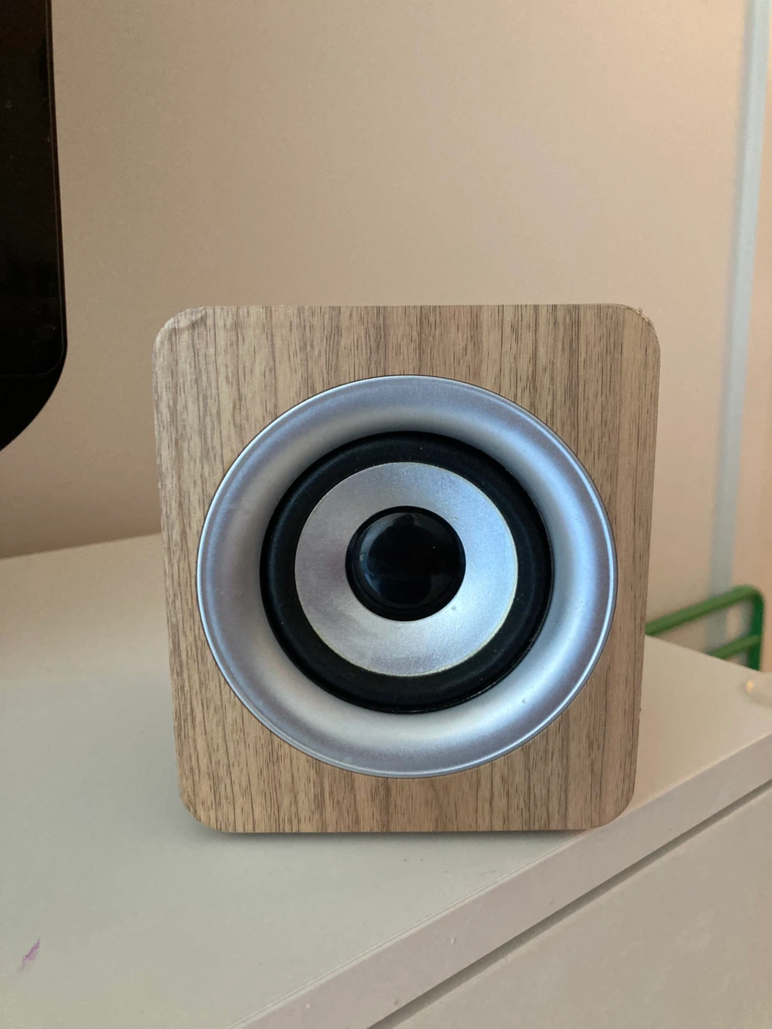 Bluetooth Speaker Scandic design