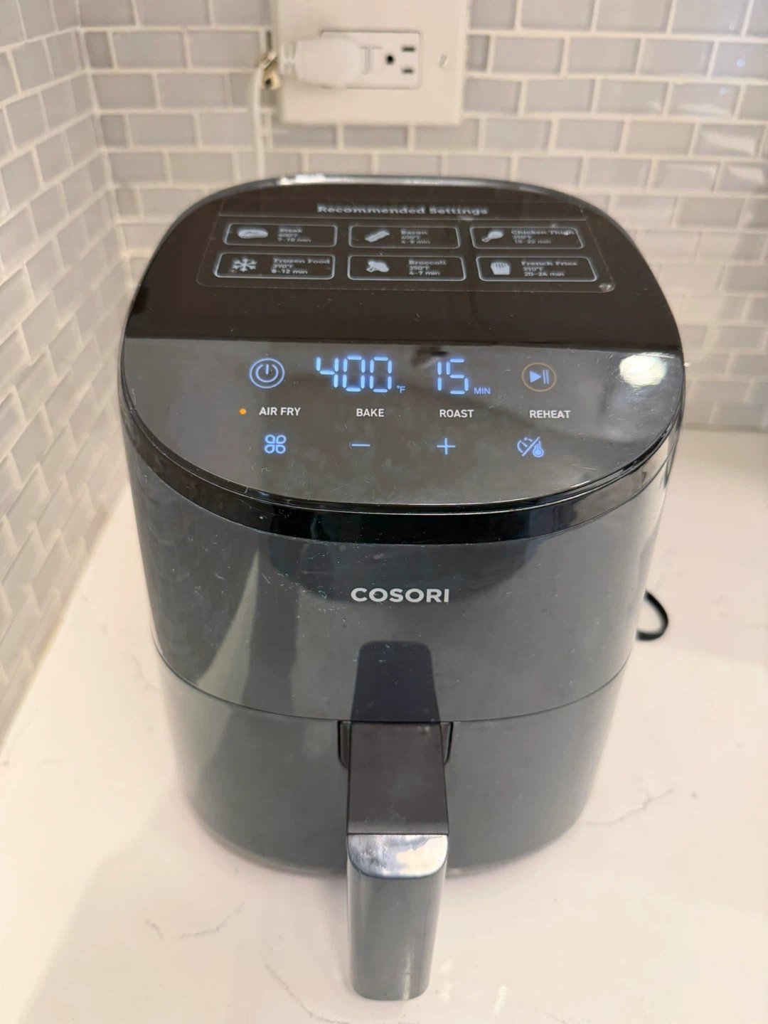 Cosori Mini Air Fryer (2.1QT) Barely Used + Free Parchment Paper