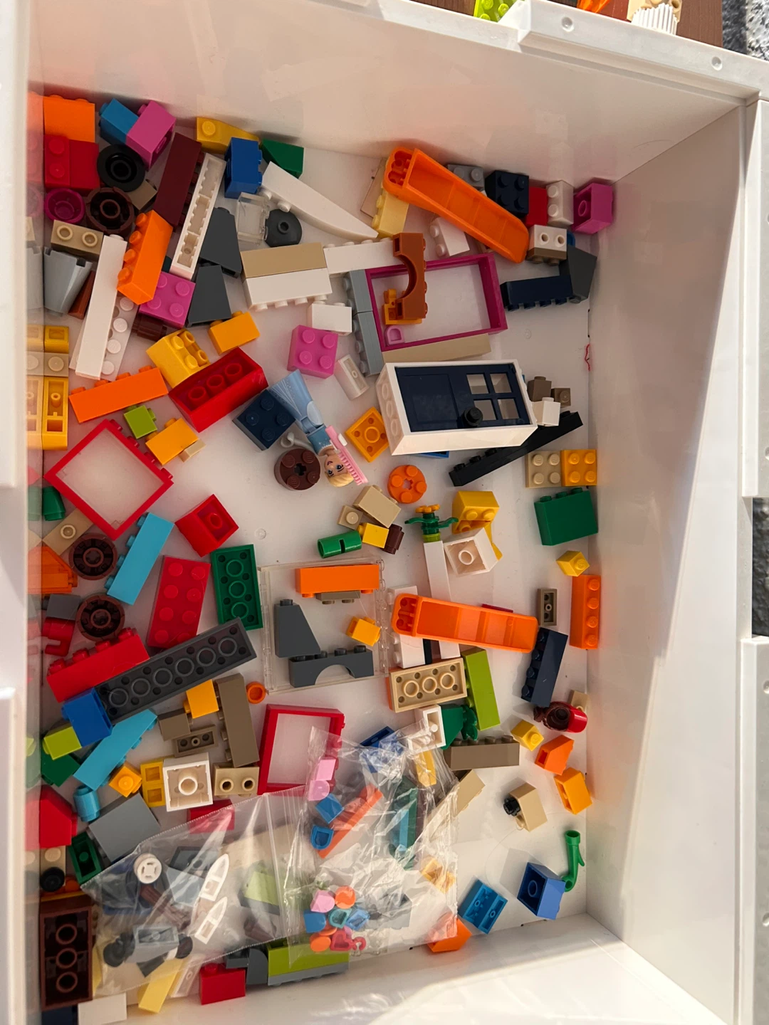 Lego IKEA BYGGLEK Storage Box + Mixed Bricks & Figures - photo 3