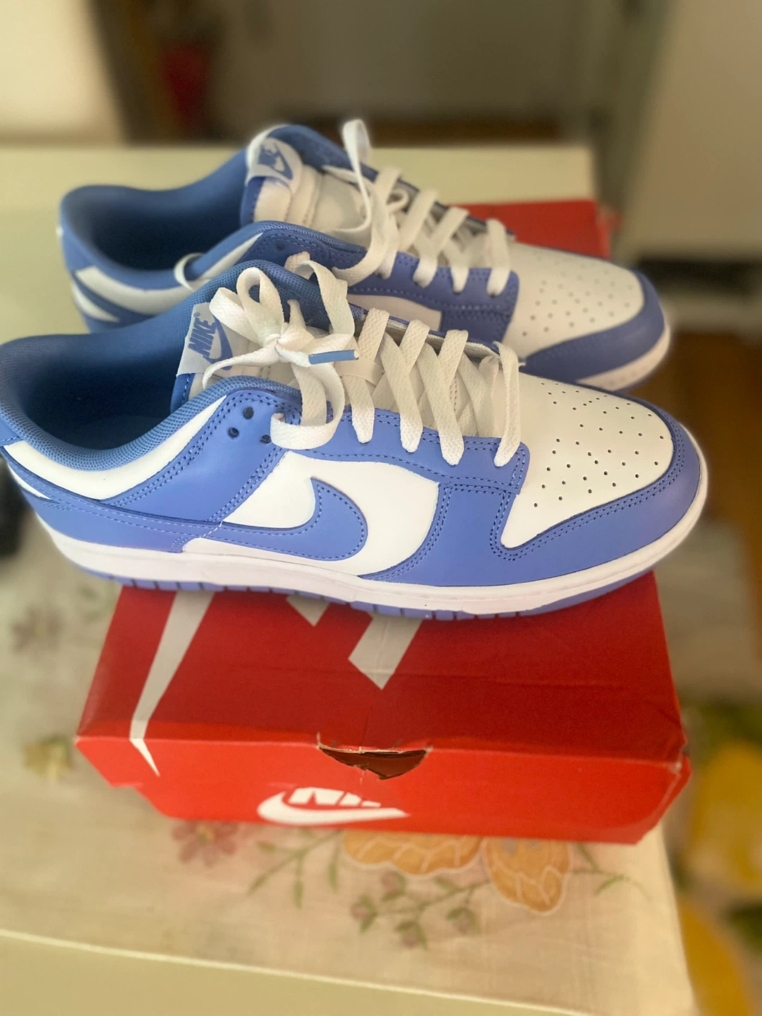 Nike Dunk Low White Blue Sneakers Size 9.5 - photo 4