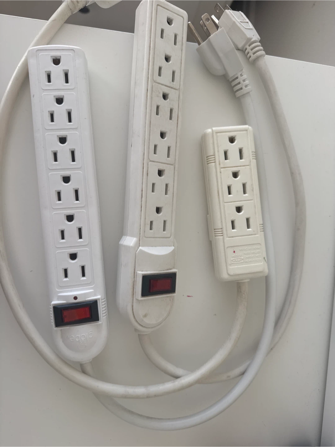 Globe Electric Power Bar Surge Protector