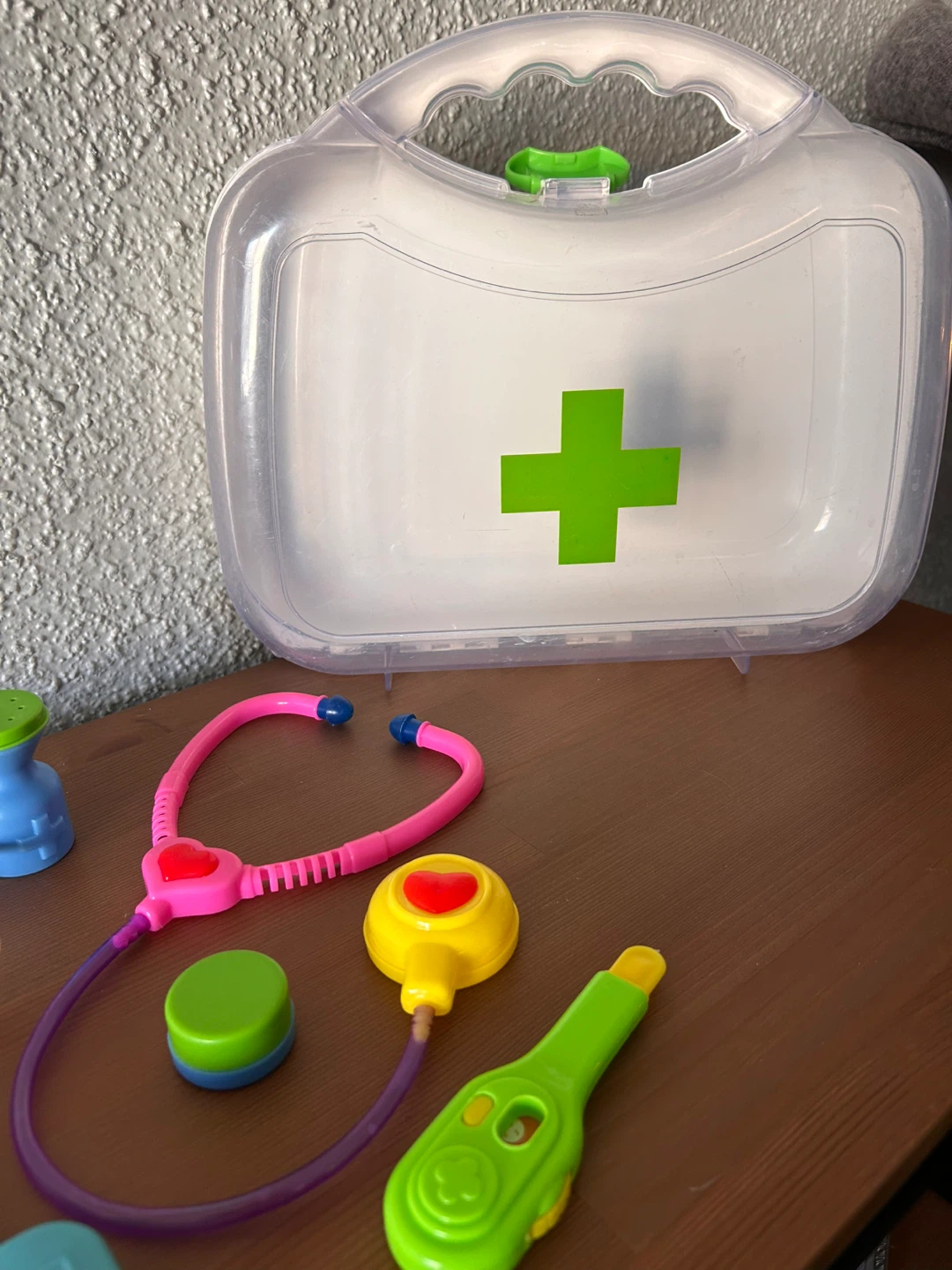 Kids' Medical Doctor Play Kit with Carry Case - photo 3
