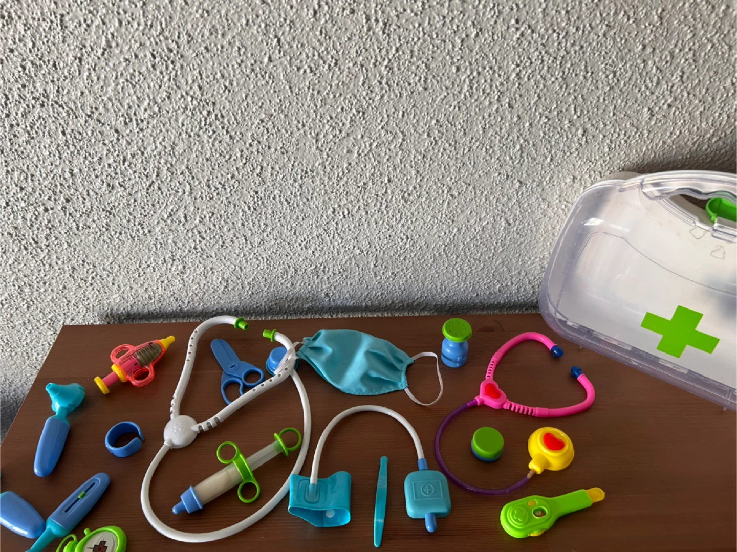 Kids' Medical Doctor Play Kit with Carry Case - photo 2