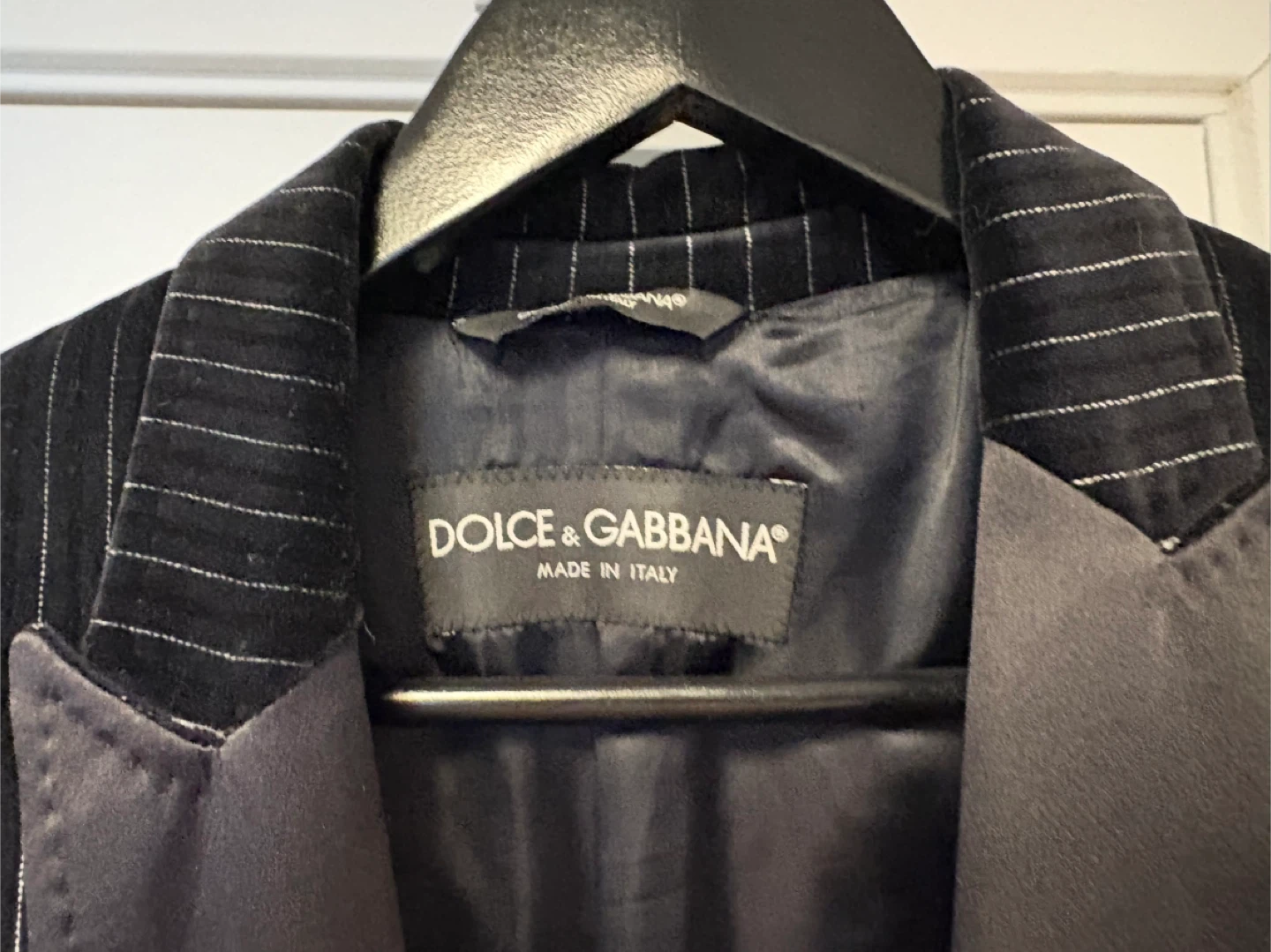 Dolce & Gabbana Black Velvet Pinstripe Tuxedo Blazer Sz38R - photo 3