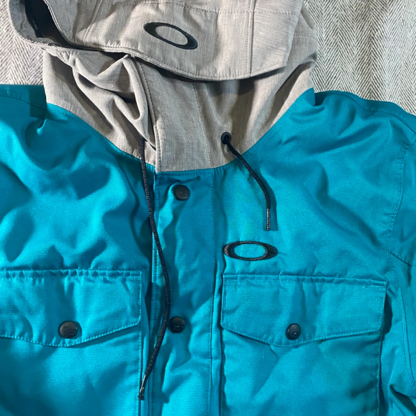 Oakley Biozone FN dry 10k insulated snowboard ski jacket - photo 2