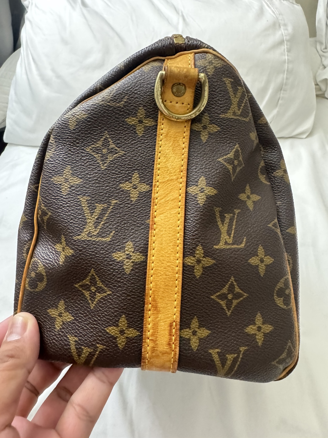 Louis Vuitton bandouliere 30 Monogram Canvas Handbag - photo 3