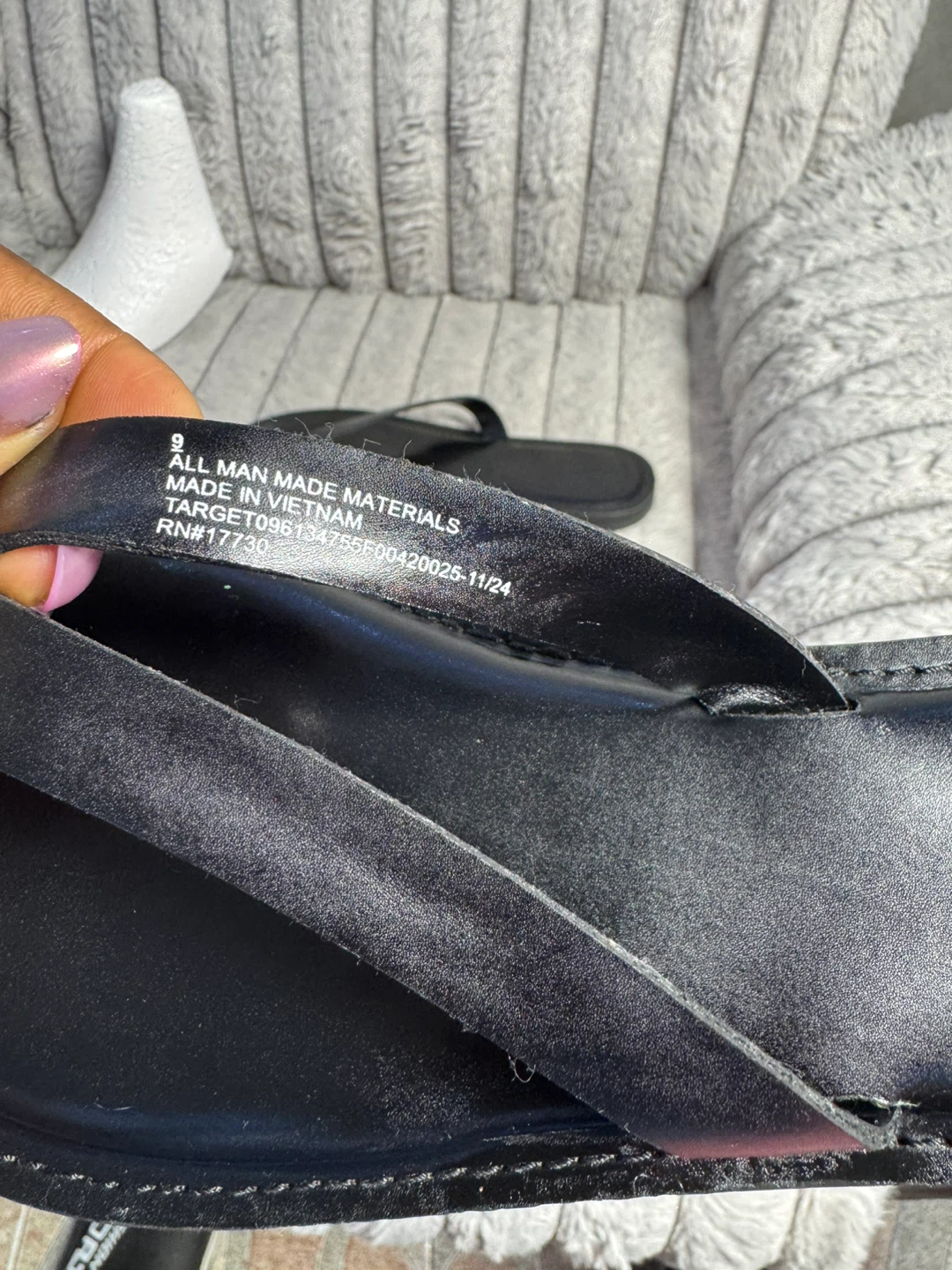 Universal Thread Black Flip Flop Sandals - Size 9 - photo 5