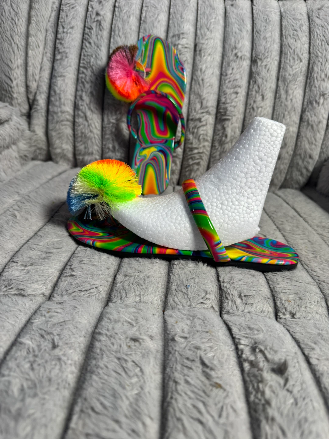Women's Rainbow Pom Pom Thong Sandals Size 39