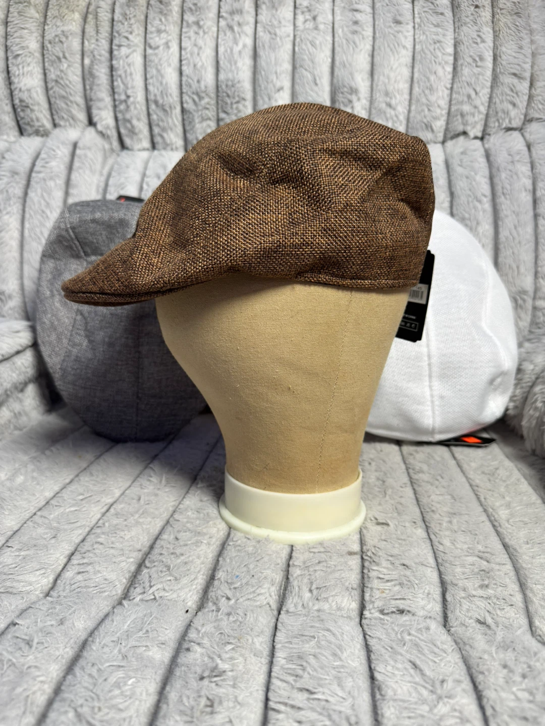 Men's Flat Caps - Brown, Grey, and White - photo 5