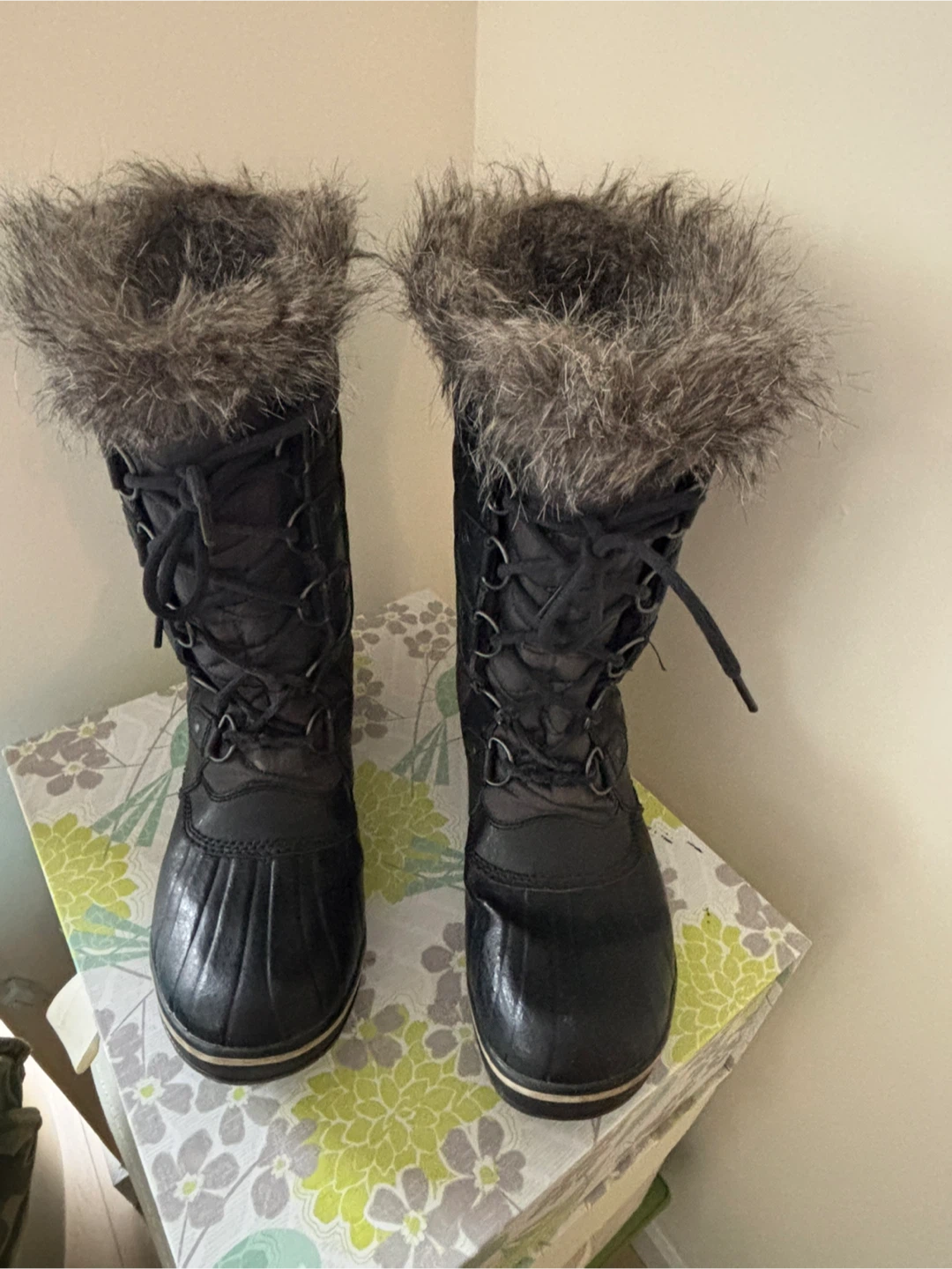 Sorel Women's Waterproof Boots - Size 10 - photo 3