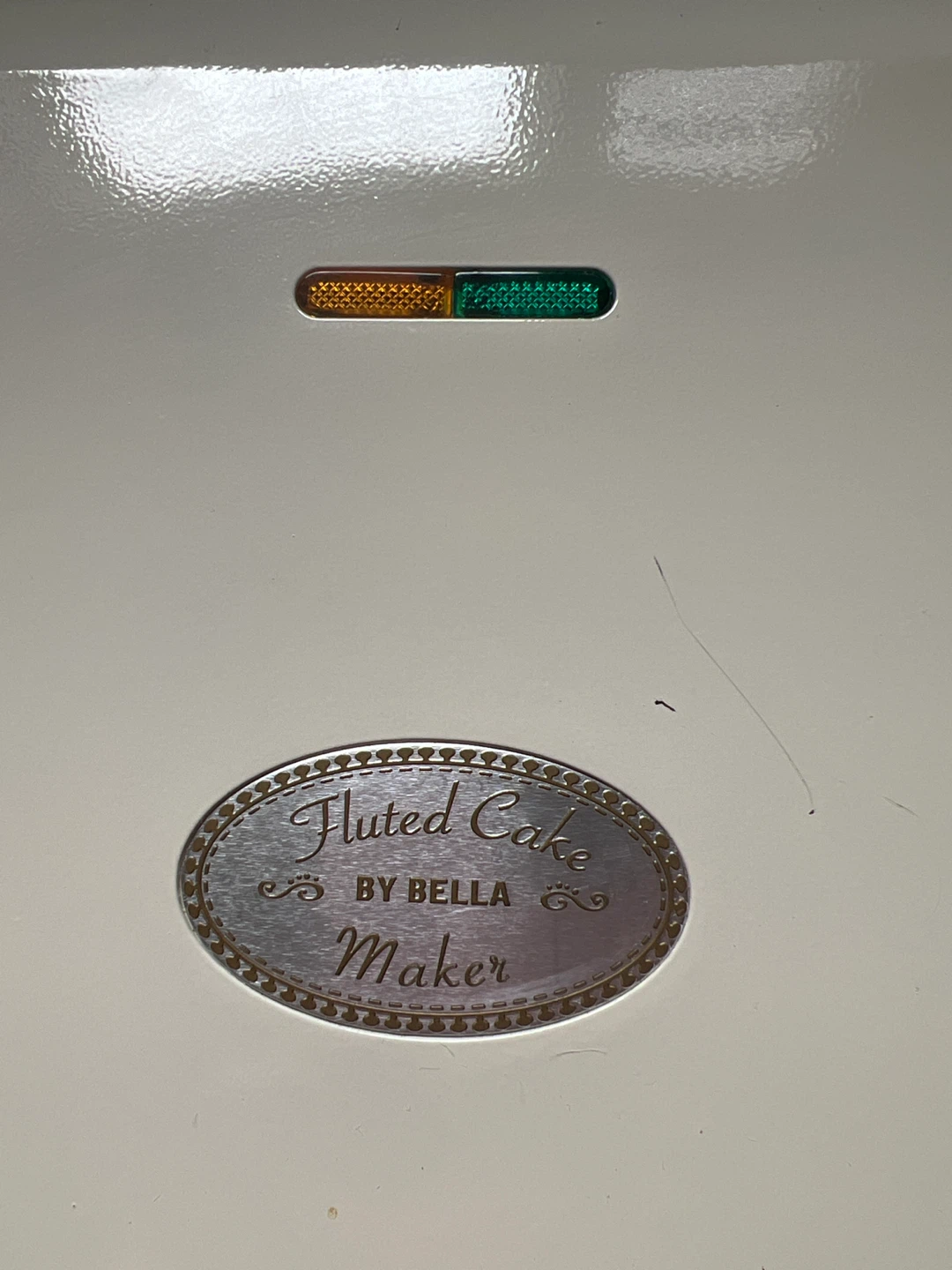 Bella Fluted Cake Maker Model 13579 - photo 4