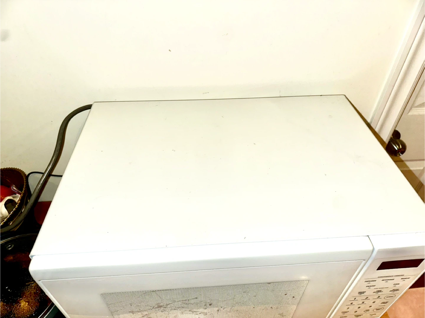 GE Turntable Microwave Oven - photo 3