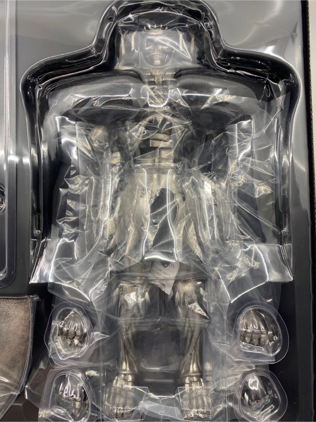 threezero Berserk Skull Knight Exclusive 1/6 Figure - photo 5