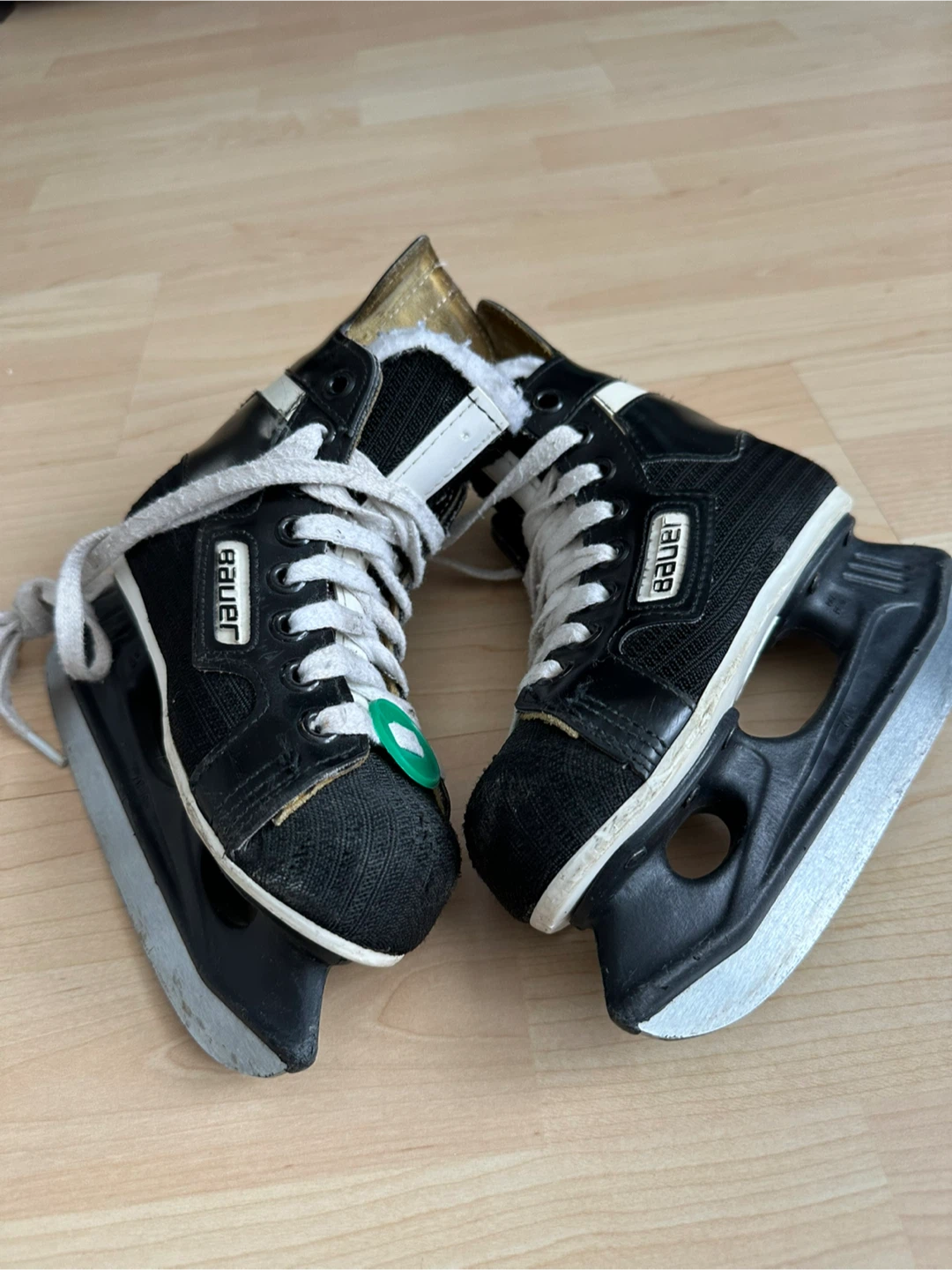 Bauer Junior Supreme Ice Skates - photo 3