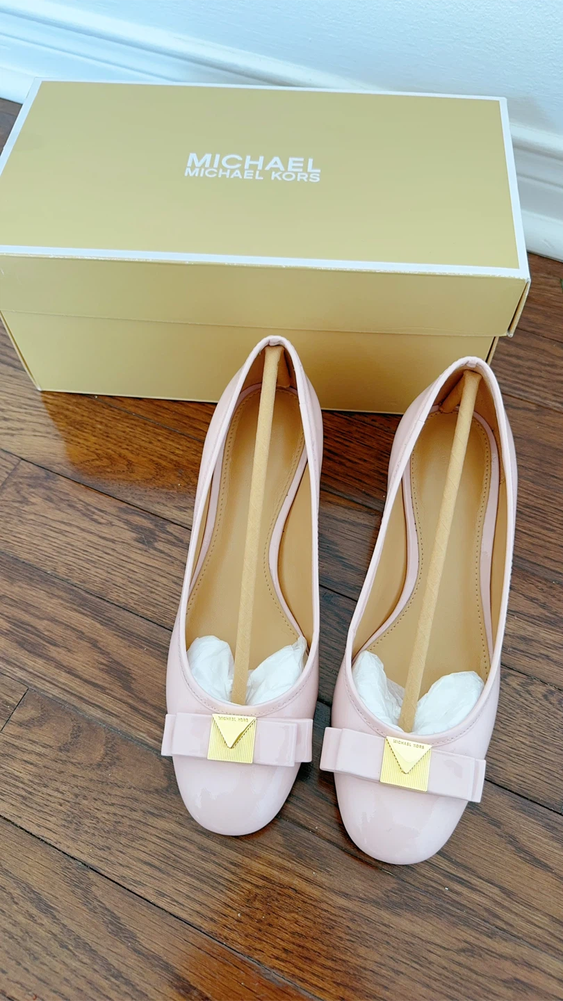 Michael Kors Pink Patent Leather Bow Heels with Box - photo 3