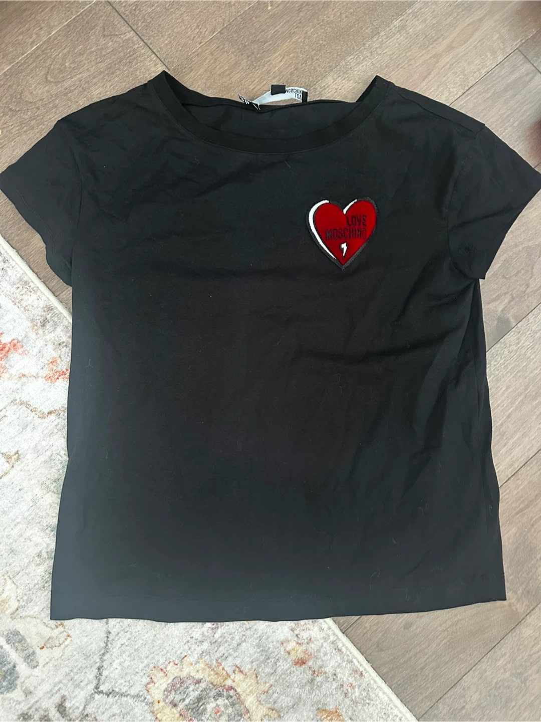 Love Moschino Black Heart Patch T-Shirt Size 46 - photo 2