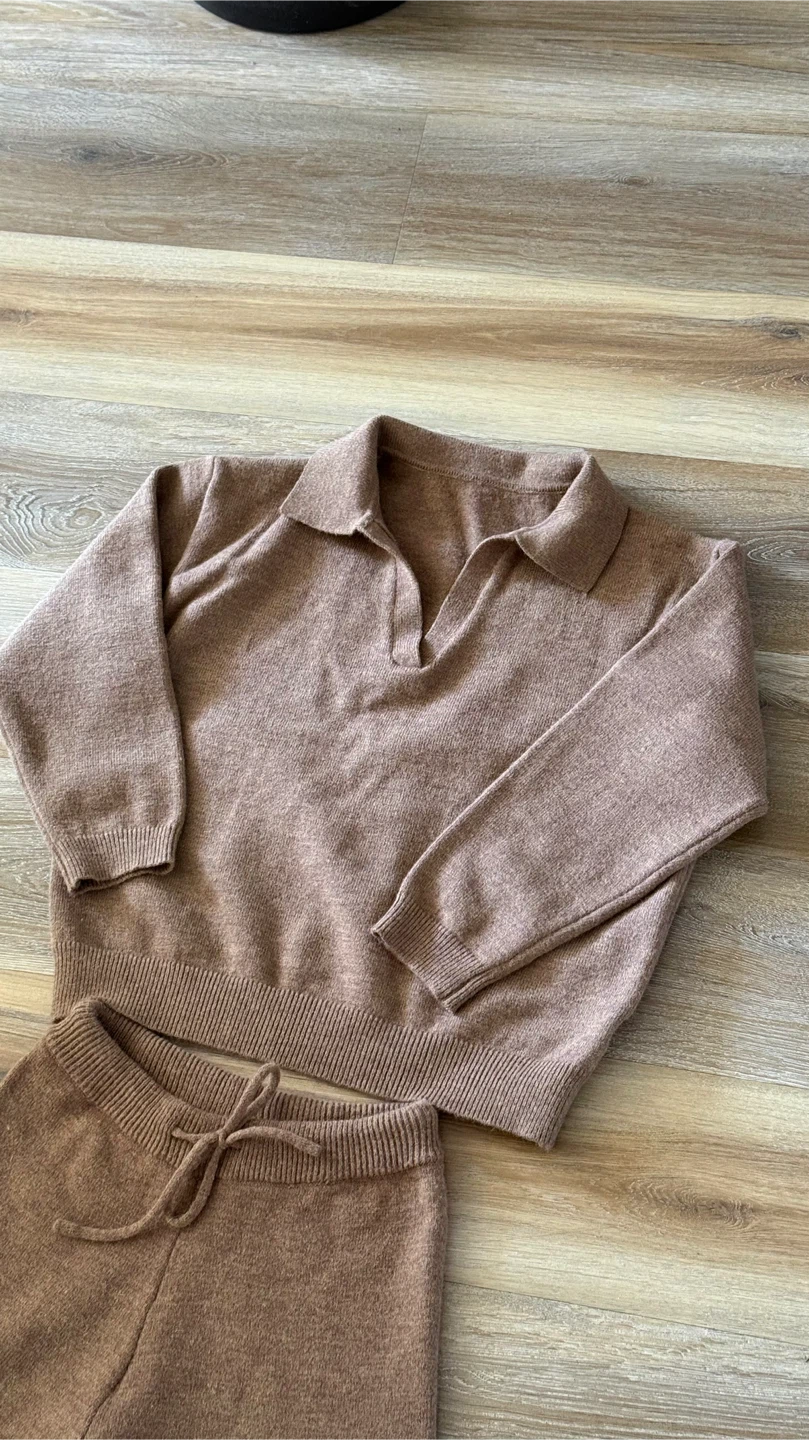 Dazy Knit Sweater and Pants Set - Size M