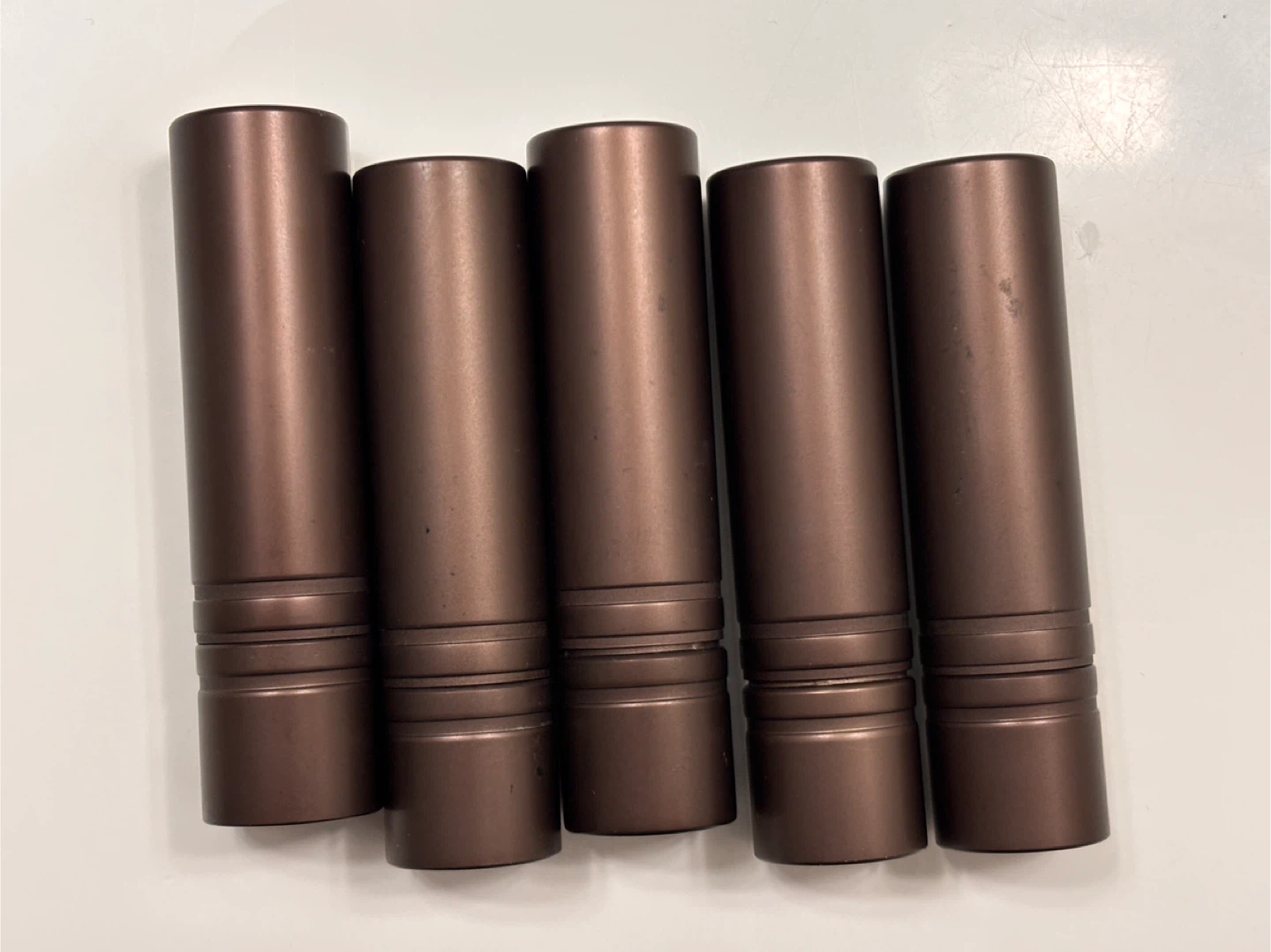 Set of 5 AVEDA Lipsticks - Barely Used **FREE** 🧡 - photo 3