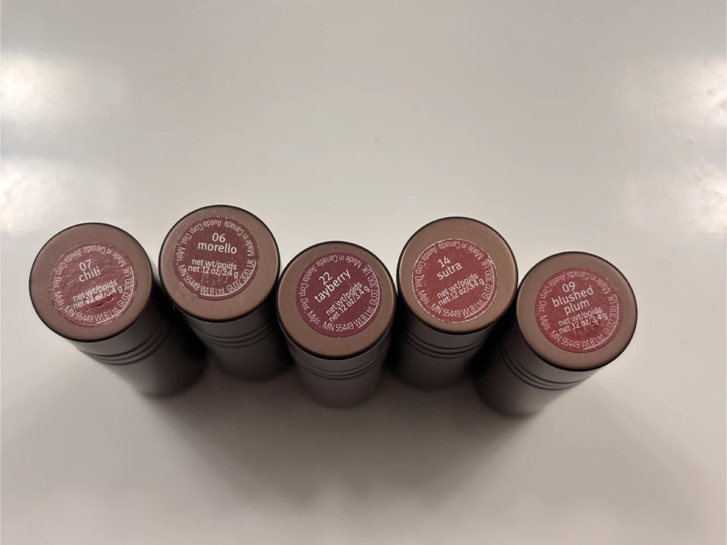 Set of 5 AVEDA Lipsticks - Barely Used **FREE** 🧡 - photo 2