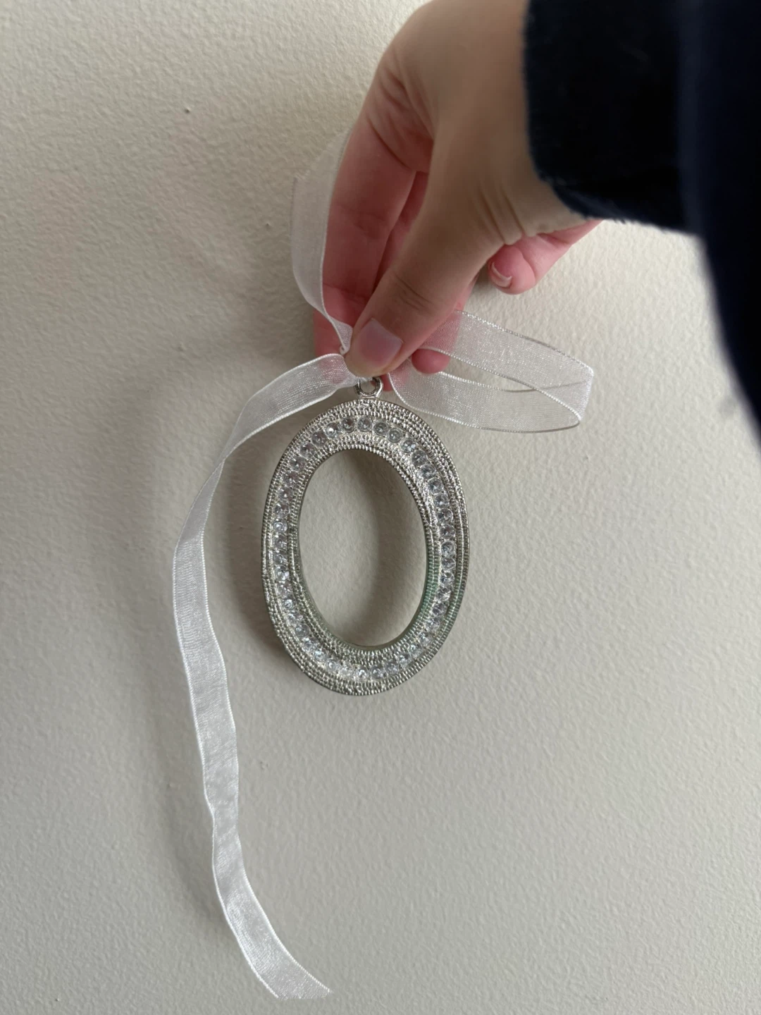 🧡 “O” Ornament