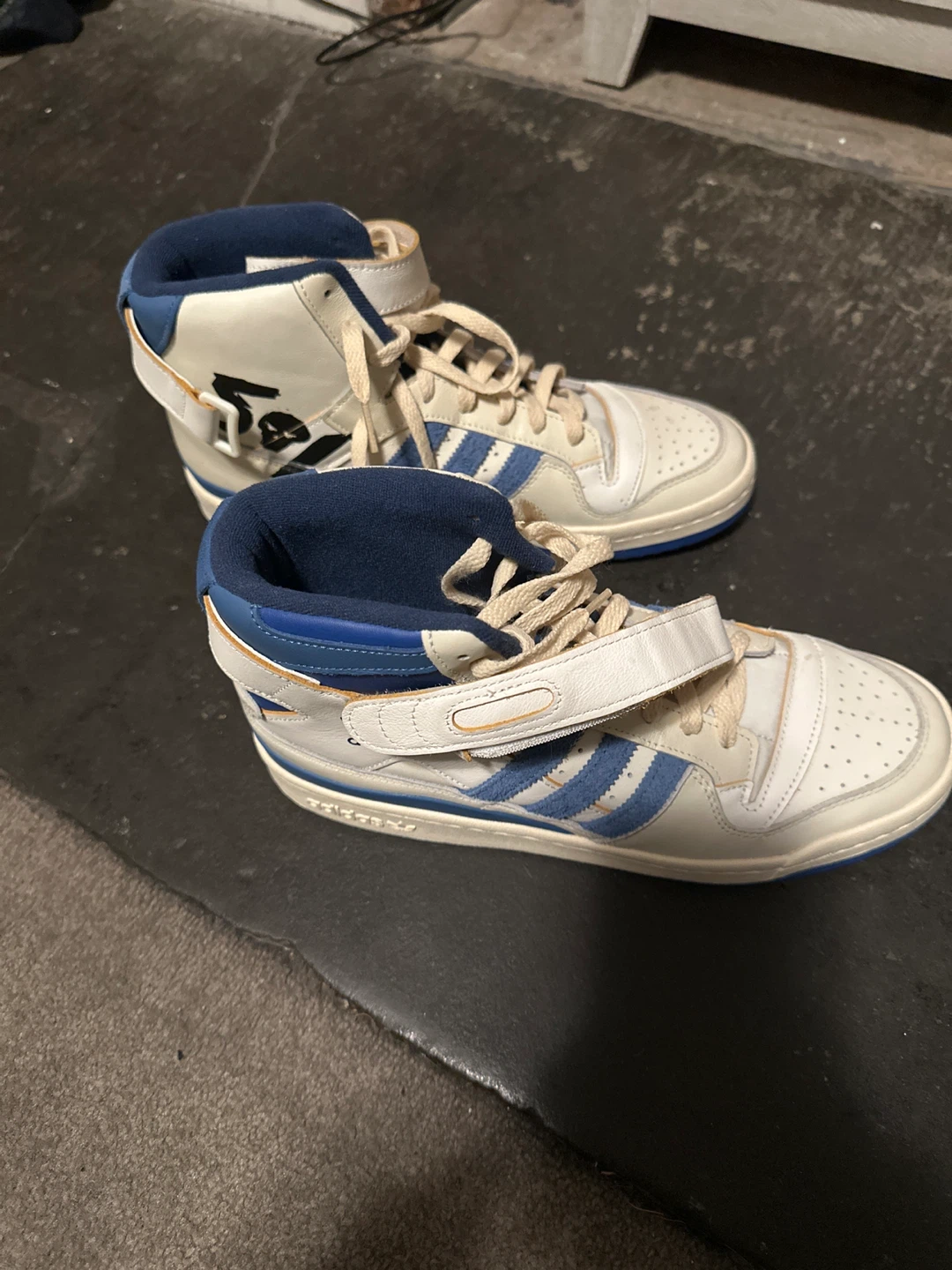 Adidas Forum 84 Hi Top Sneakers