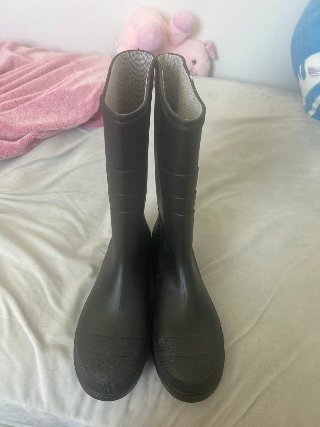 Black Rubber Rain Boots Size 10 man and women