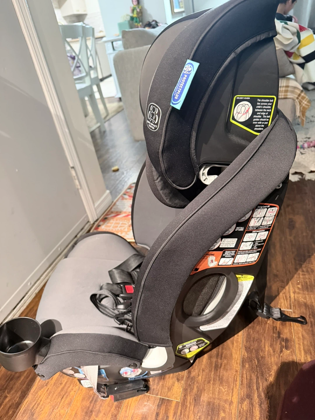 Graco SlimFit LX Convertible Car Seat - photo 5