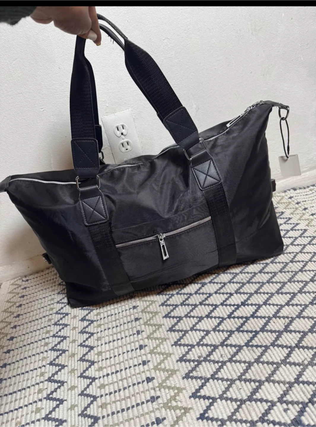 ALO Yoga Black Duffel Bag - photo 4