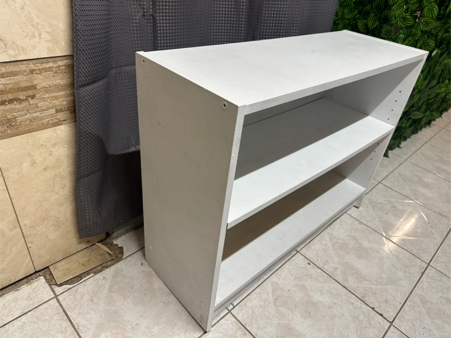 White 2-Shelf Bookcase W32 H25 - photo 2