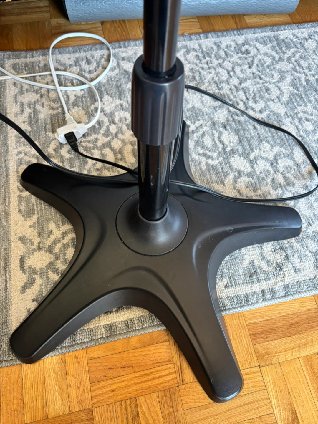 Honeywell Standing Oscillating Fan - photo 4