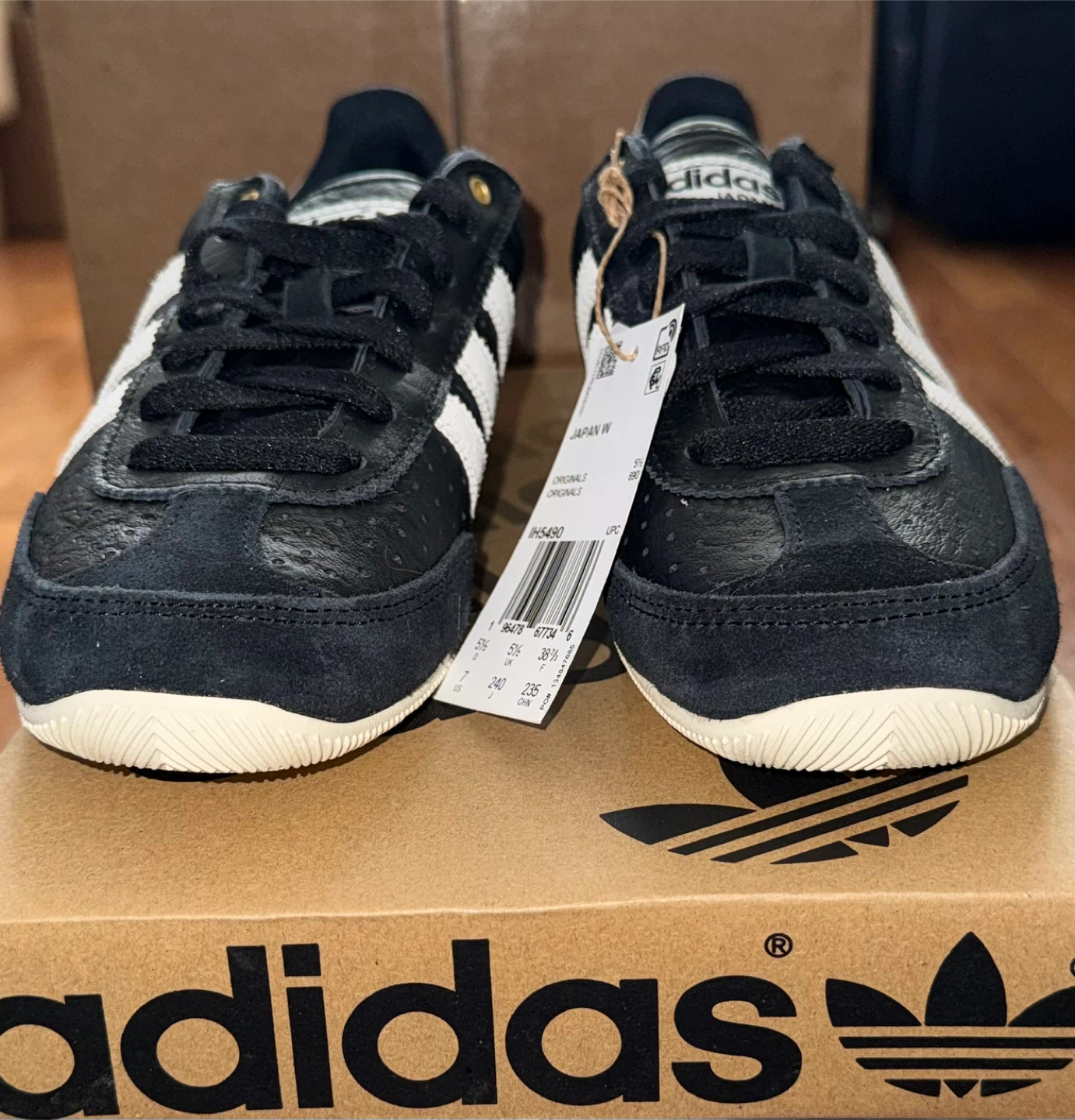 Adidas Japan Black White Leather Suede Sneakers Size 7 Women’s - photo 3