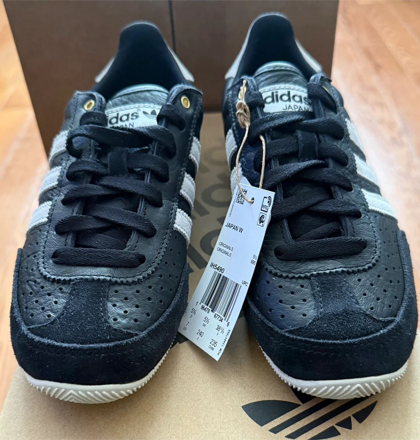 Adidas Japan Black White Leather Suede Sneakers Size 7 Women’s - photo 2
