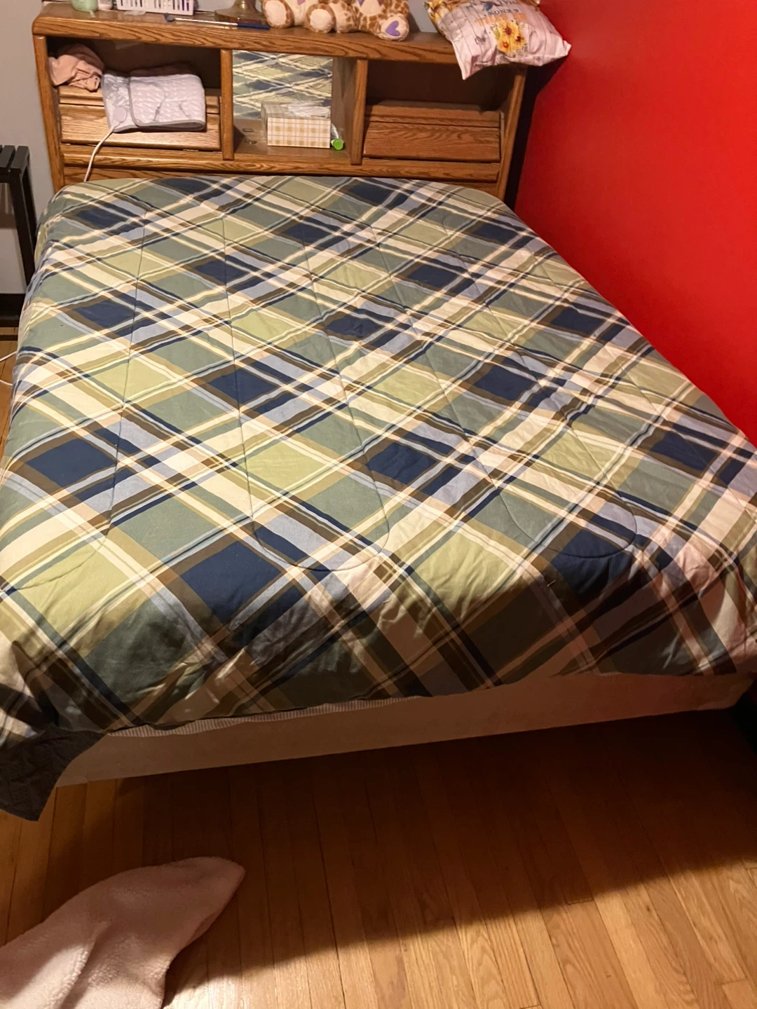Queen size reversible comforter