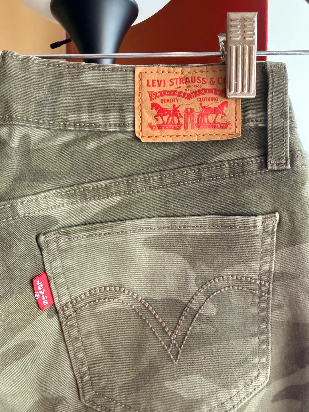 Levi's 535 Super Skinny Camo Jeans - Size 27 - photo 3