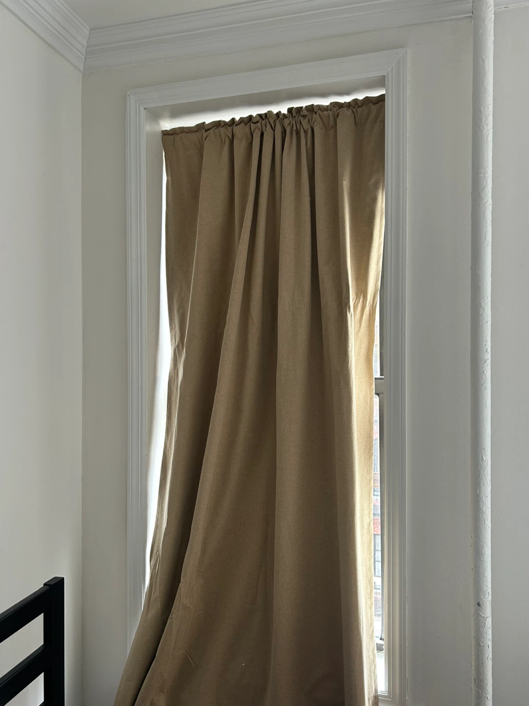 Adjustable Curtain Rod with Beige Fabric - photo 3