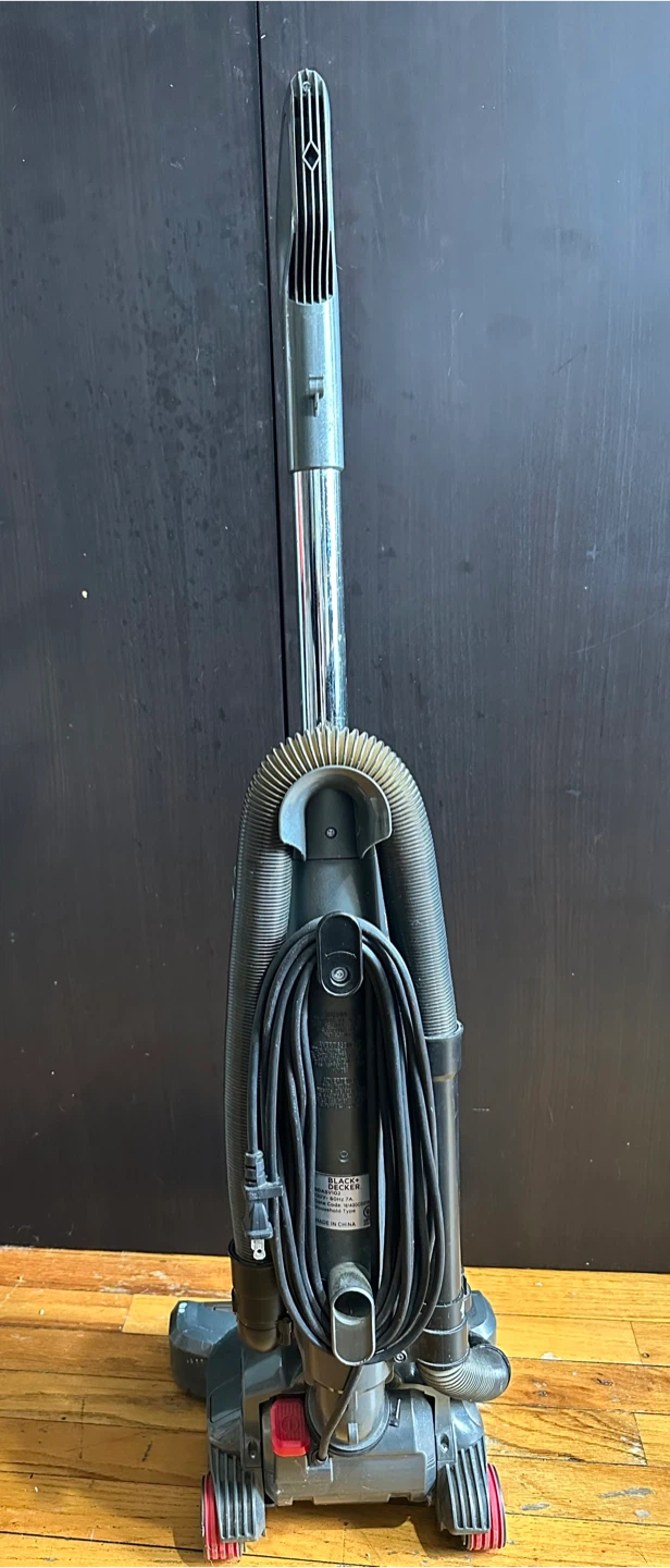 BLACK+DECKER AIRSWIVEL Upright Vacuum - photo 2