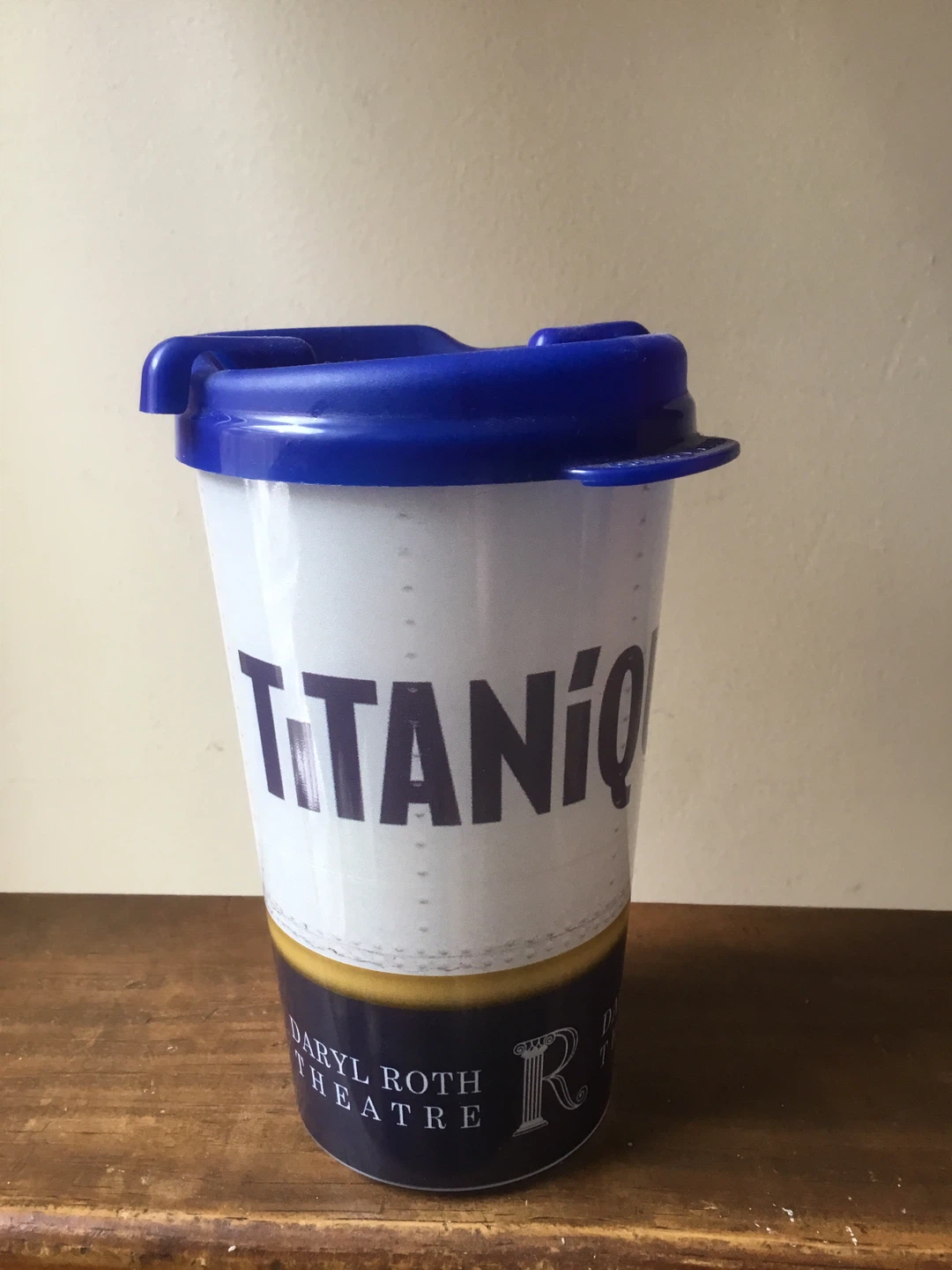 Titanique Broadway souvenir cup