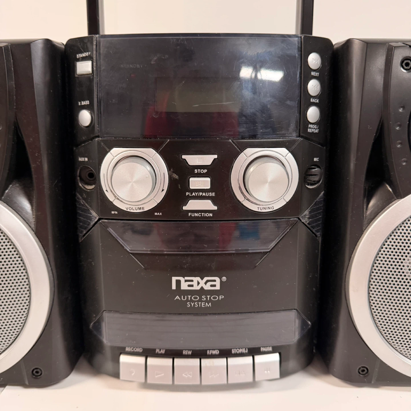 Naxa NPB-426 CD Player Boombox AM FM Radio Cassette - photo 2