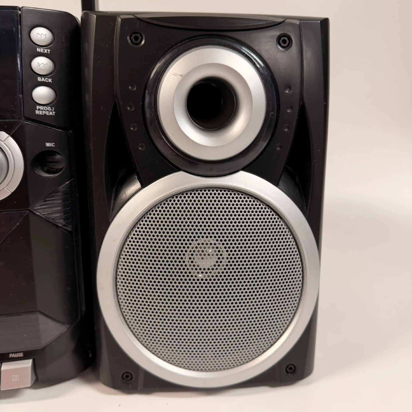 Naxa NPB-426 CD Player Boombox AM FM Radio Cassette - photo 4