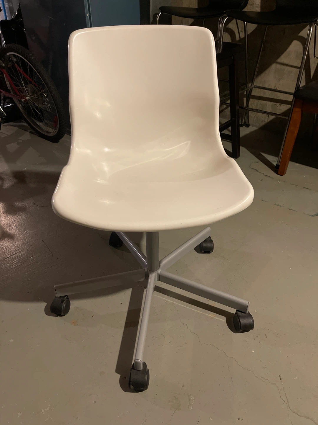 White Office Chair with Wheels - photo 2