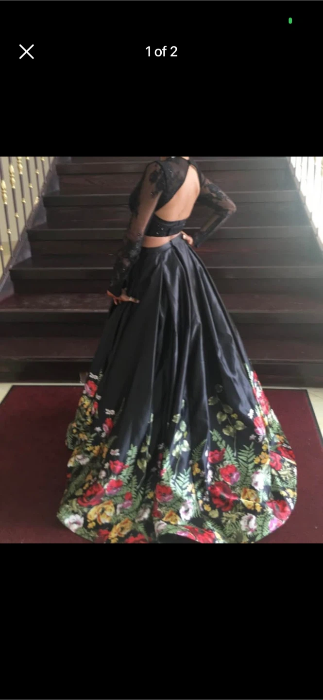 Black two-piece floral embroidered skirt and lace top