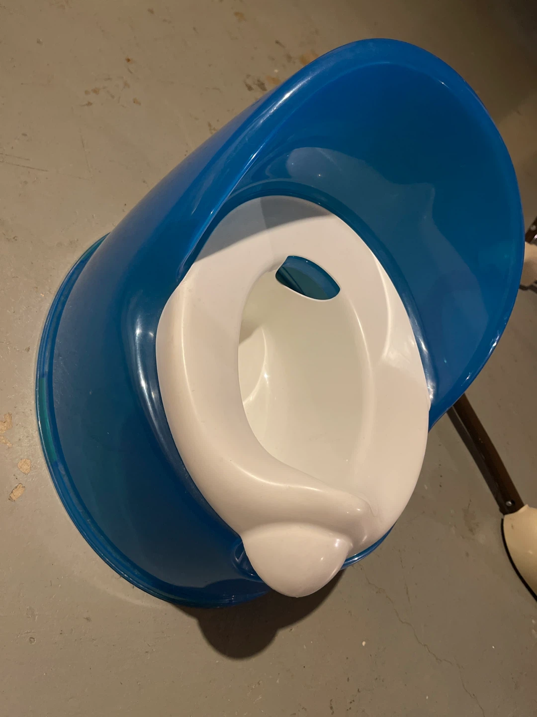 Blue toddler potty training seat - photo 2