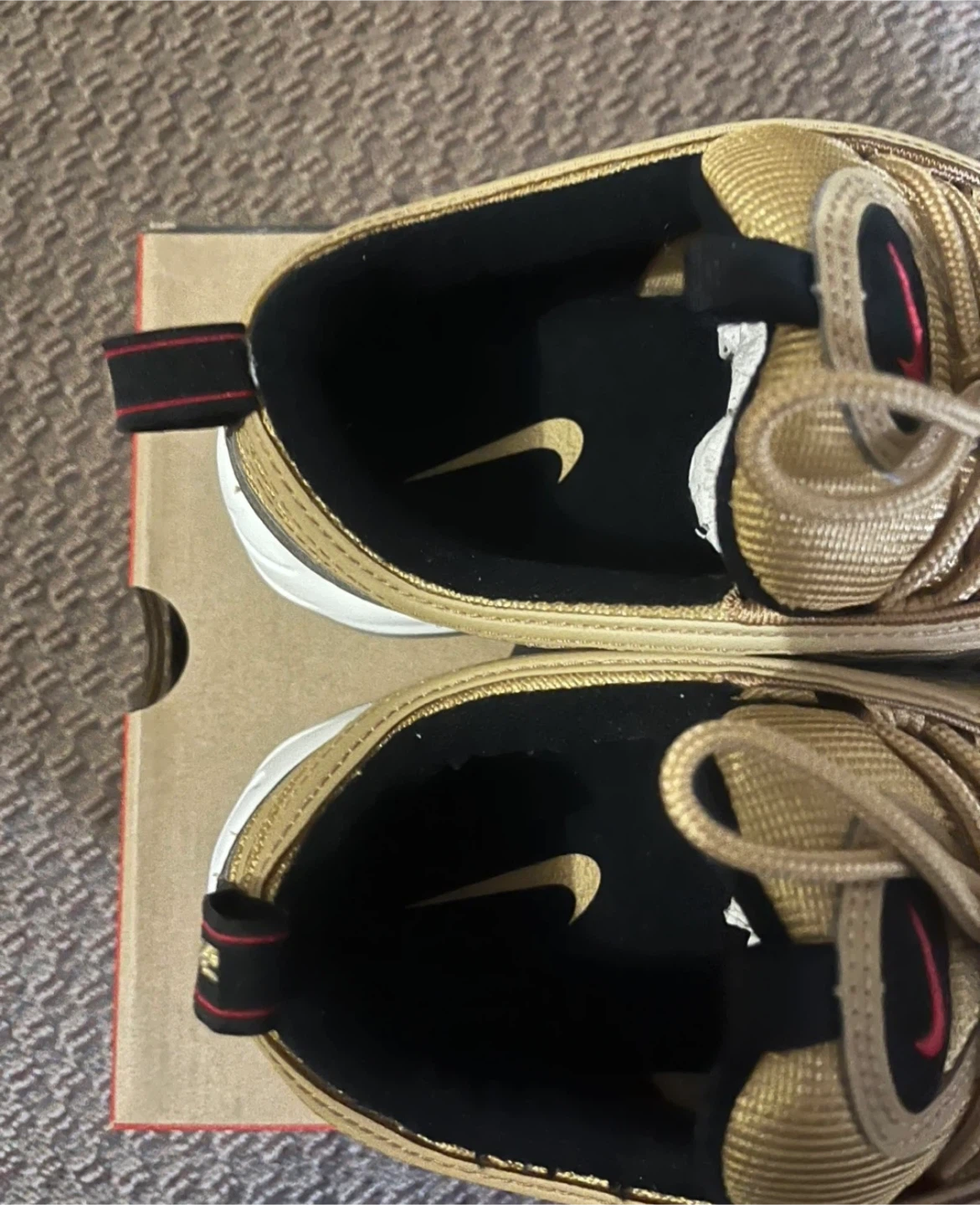Nike Air Max 97 OG Metallic Gold Shoes Size 9 - photo 5