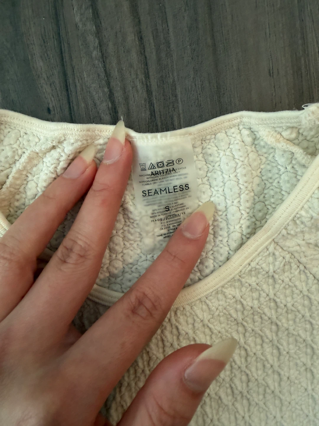 ARITZIA "Seamless" Textured T-Shirt - Cream, Size S - photo 2
